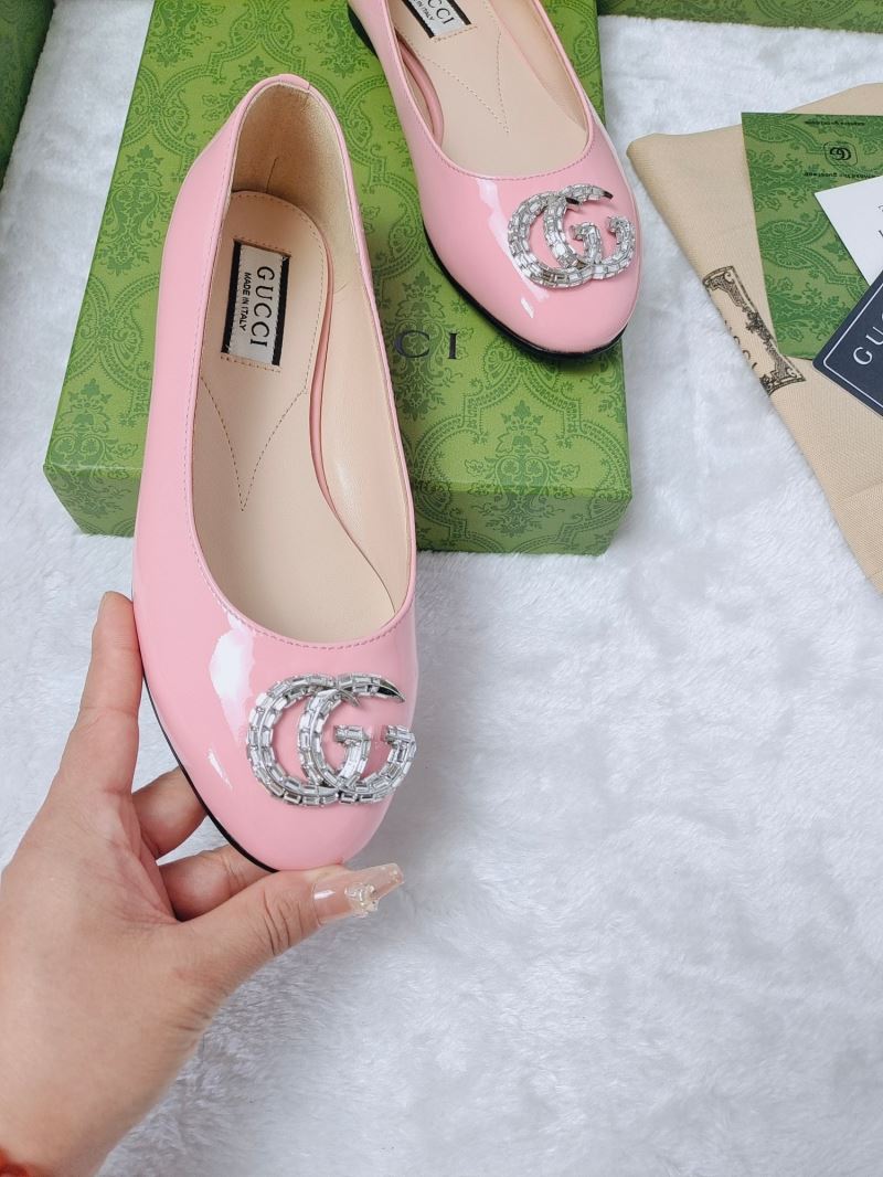 Gucci Flat Shoes